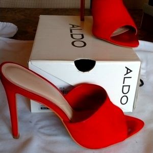 Aldo,size 10,Red 4" heels